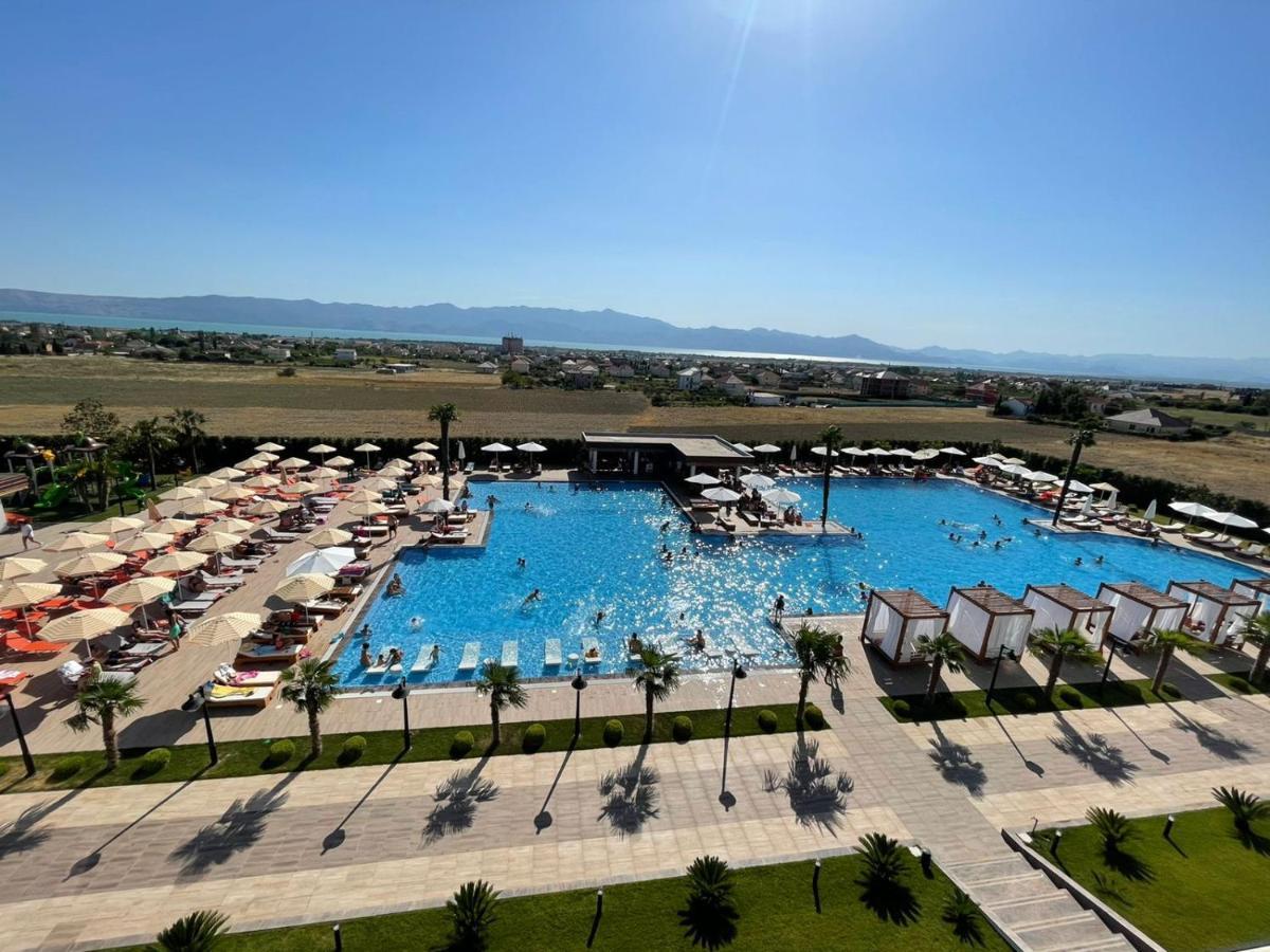 Deluxe Resort And Spa Koplik Exterior foto